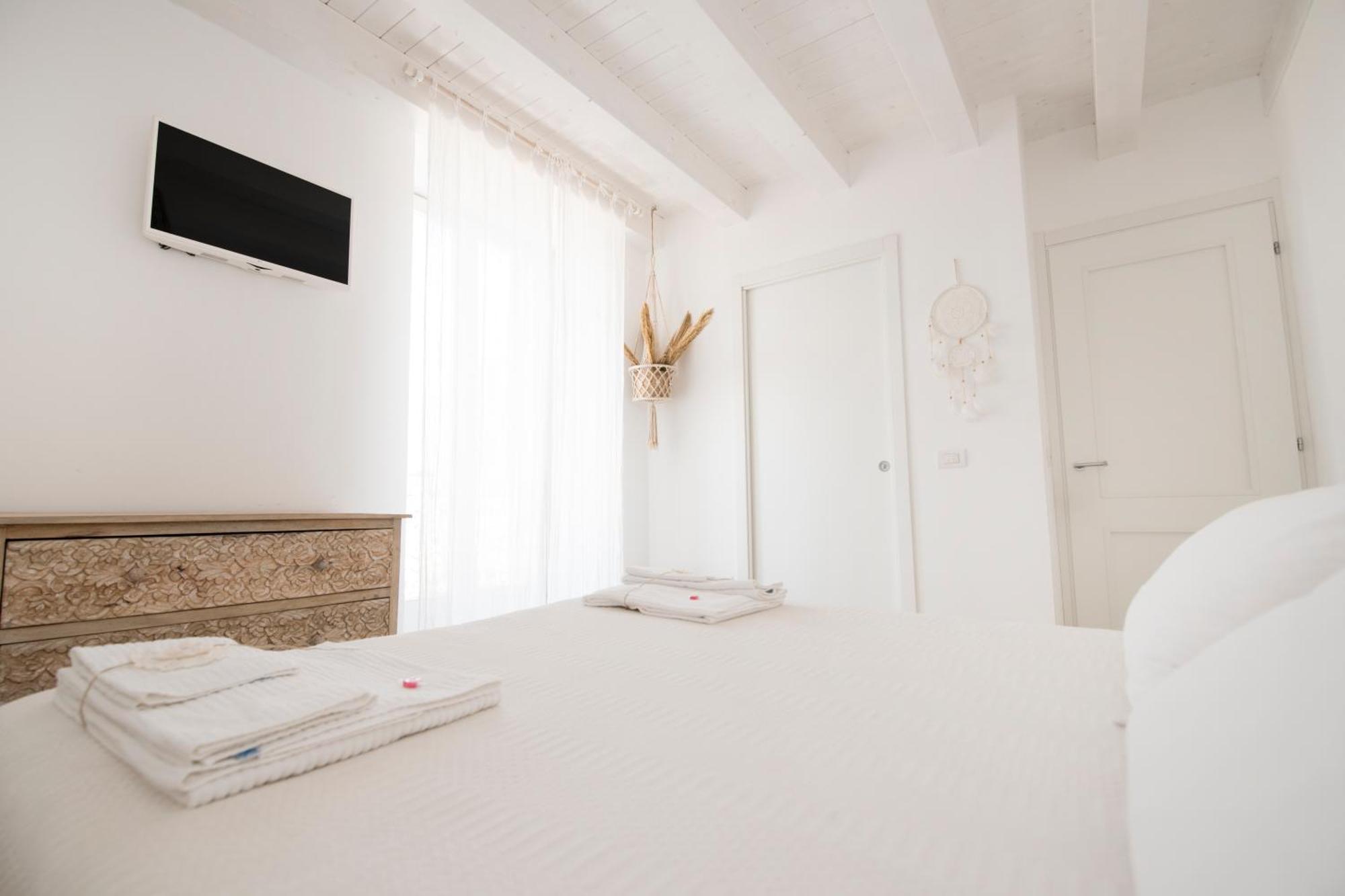 Casa Memi Bed & Breakfast Марцамеми Стая снимка
